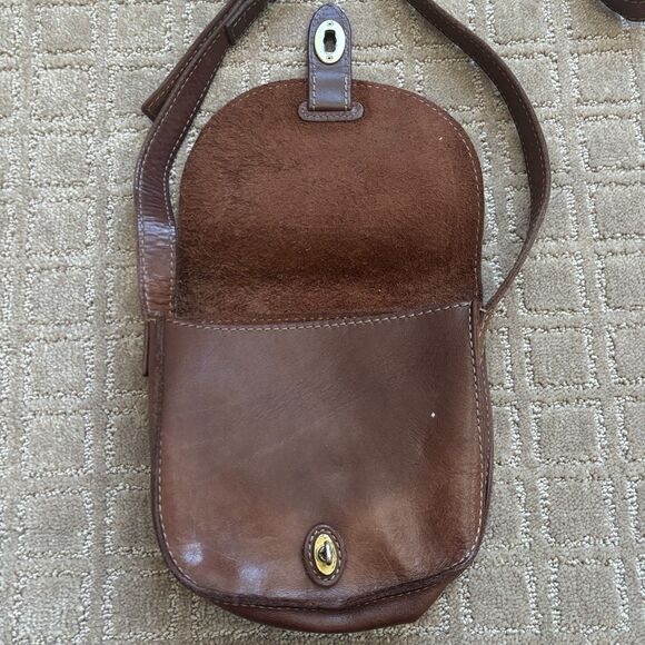 Fossil Brown Leather Austin Saddle Bag Crossbody Purse Cow Hide Staple Classic - Picture 8 of 9
